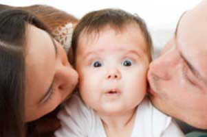 چرا کودک را ببوسیم؟